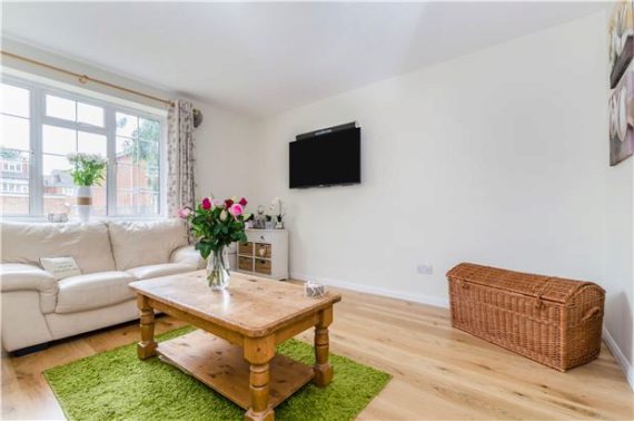1 Bedroom Flat